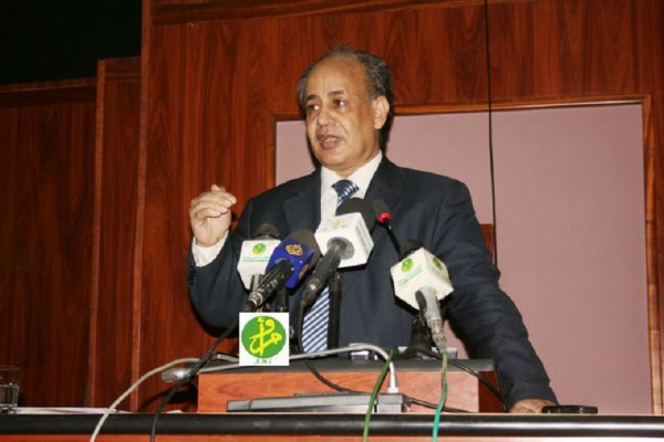 Article : Dr.Moulaye Mohamed Laghdaf : «Le dialogue va démarrer bientôt et permettra de consolider l’unité nationale »