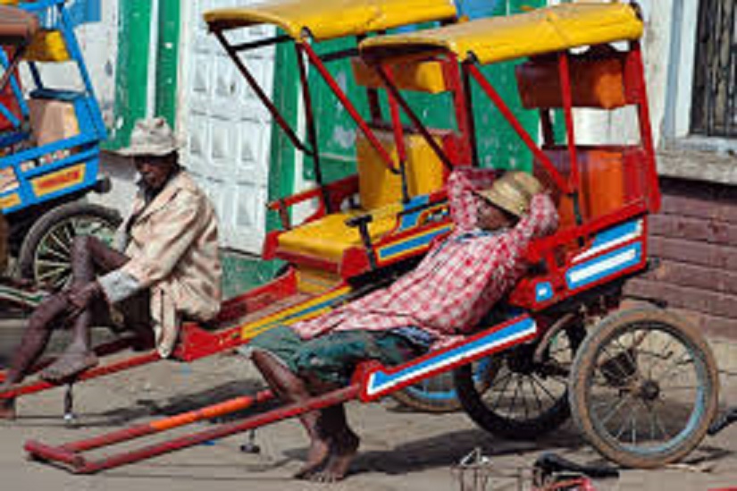 Article : Souvenirs d’Antsirabe : Bruno et Benoît, «pousse-pousse» de père en fils