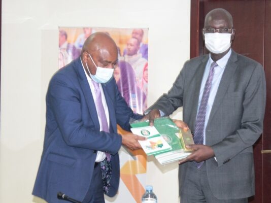 Article : Une délégation de l’Organisation Ouest-Africaine de la Santé à Nouakchott, « assurer l’accès aux services de santé basé sur les droits »